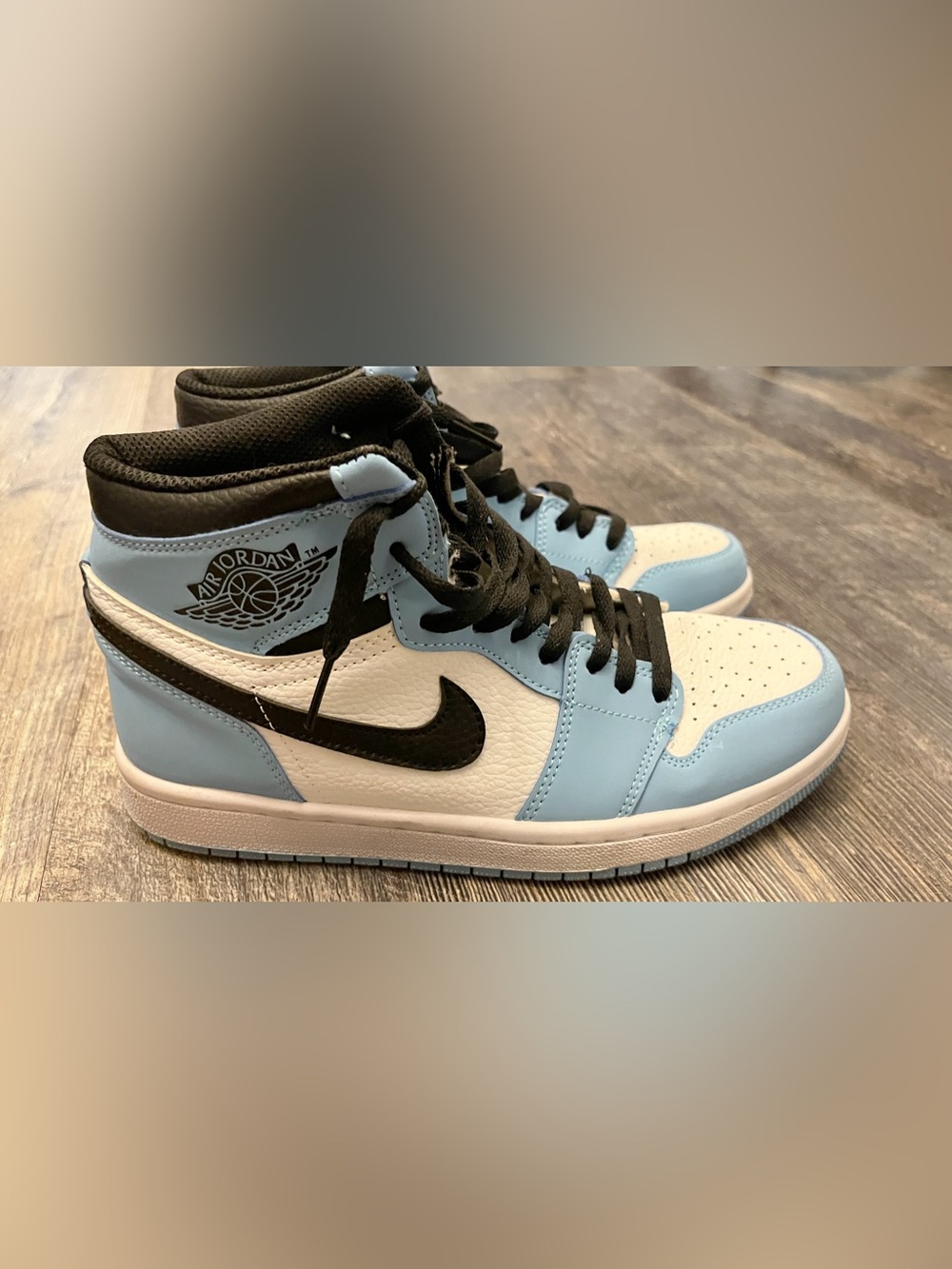 Nike Air Jordan 1 Retro Style OG University Blue - Size 7 Unisex